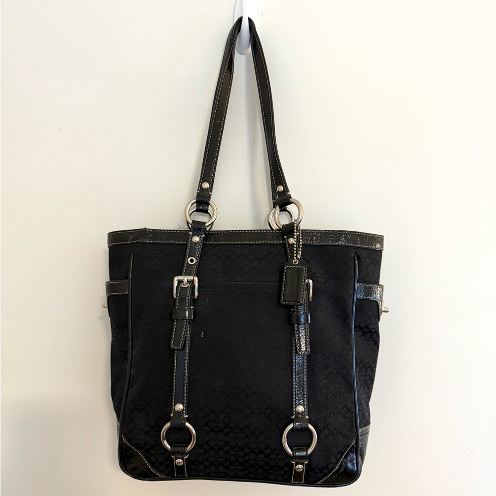 Vintage Y2K COACH Gallery Signature “C” Tote – Black Patent Trim (Style F12344) - Picture 9 of 15